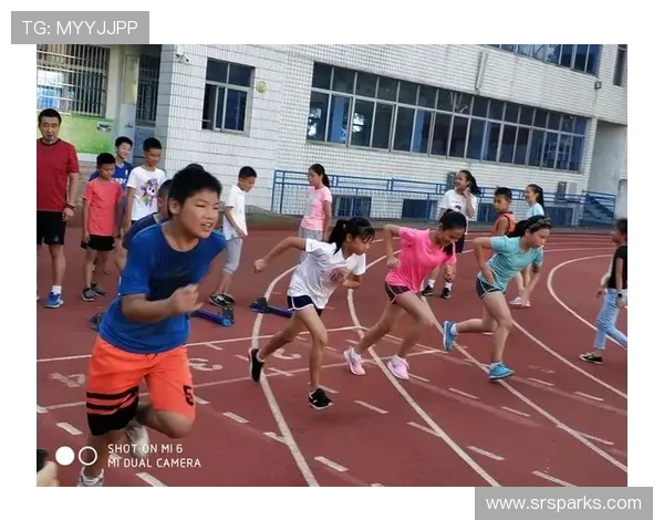 杨娜专访：从绿茵场到人生舞台的足球旅程回顾与感悟